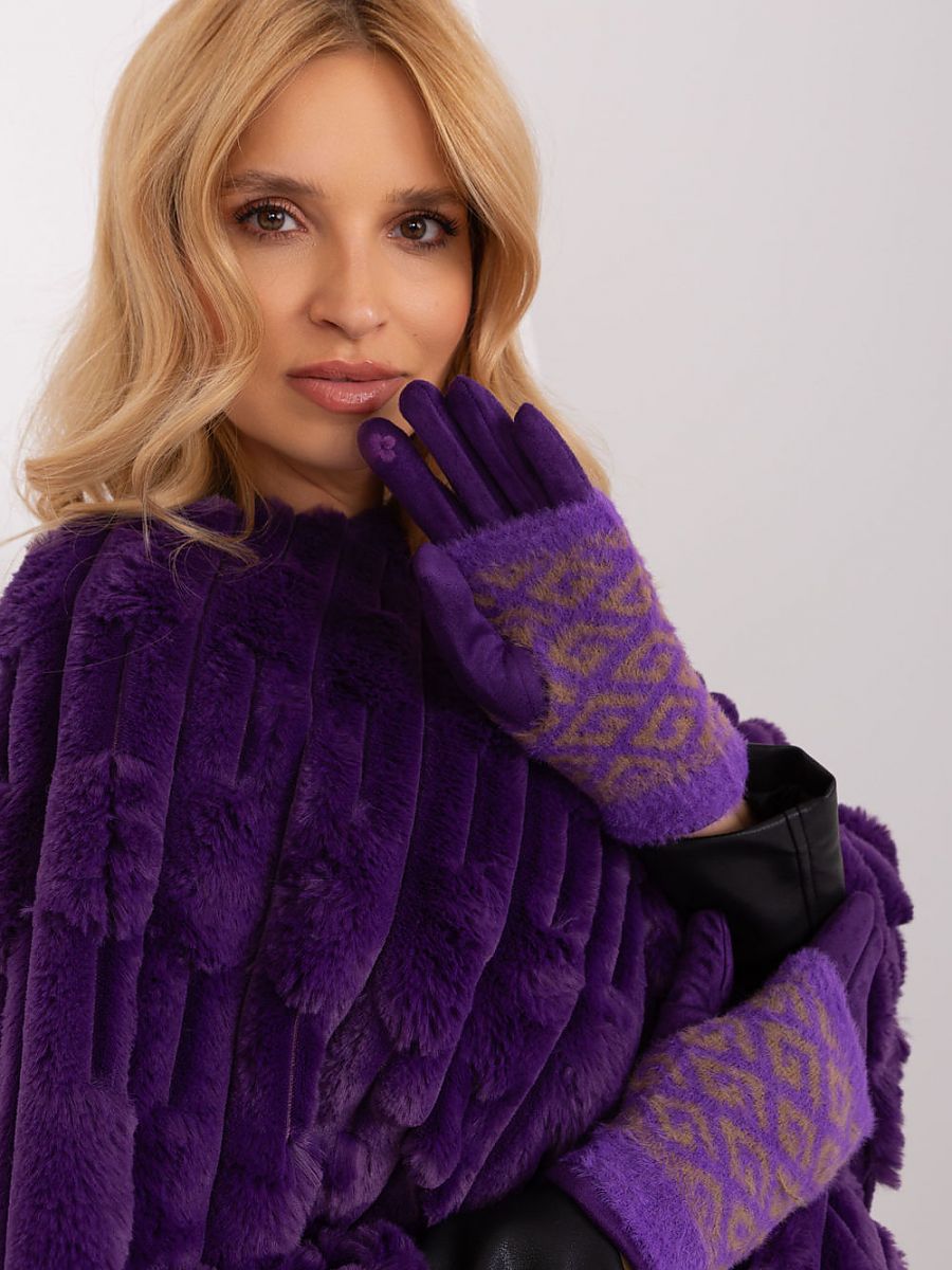 Gloves model 190817 AT-1