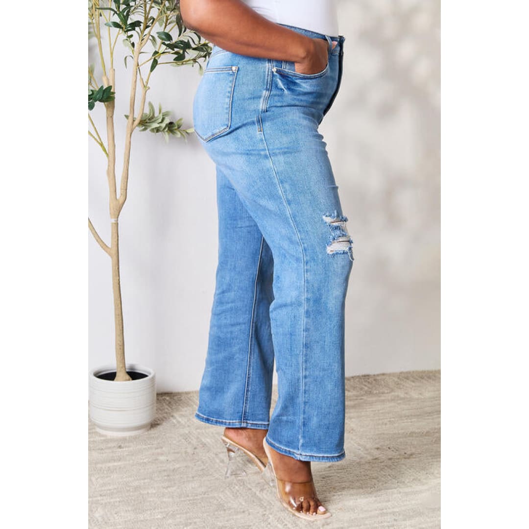 High Waist Distressed Jeans | ClaudiaG