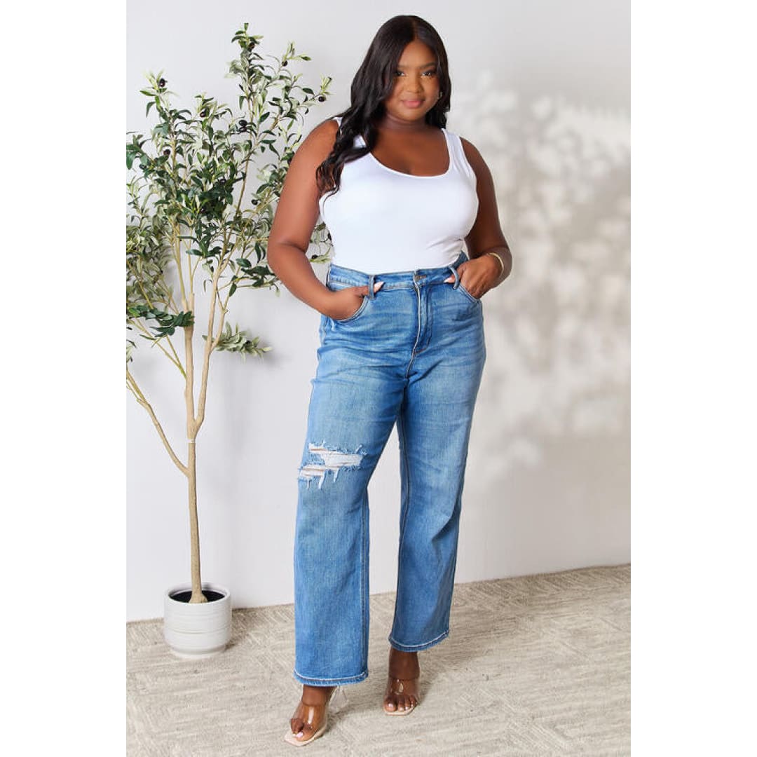 High Waist Distressed Jeans | ClaudiaG