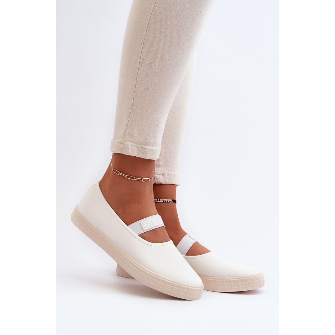 Sneakers Step in style | Step in style