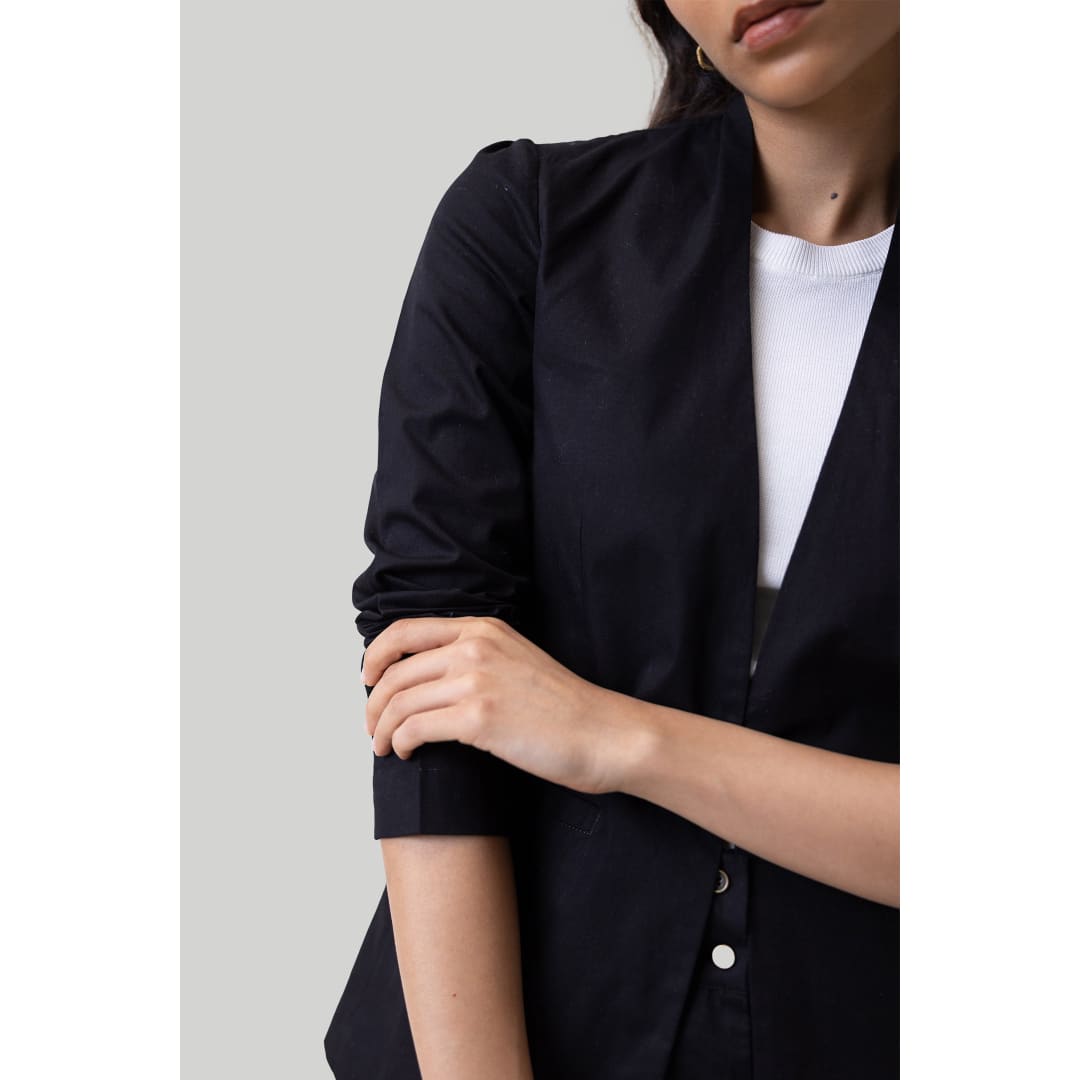 Summer Heat Blazer in Black | Reistor