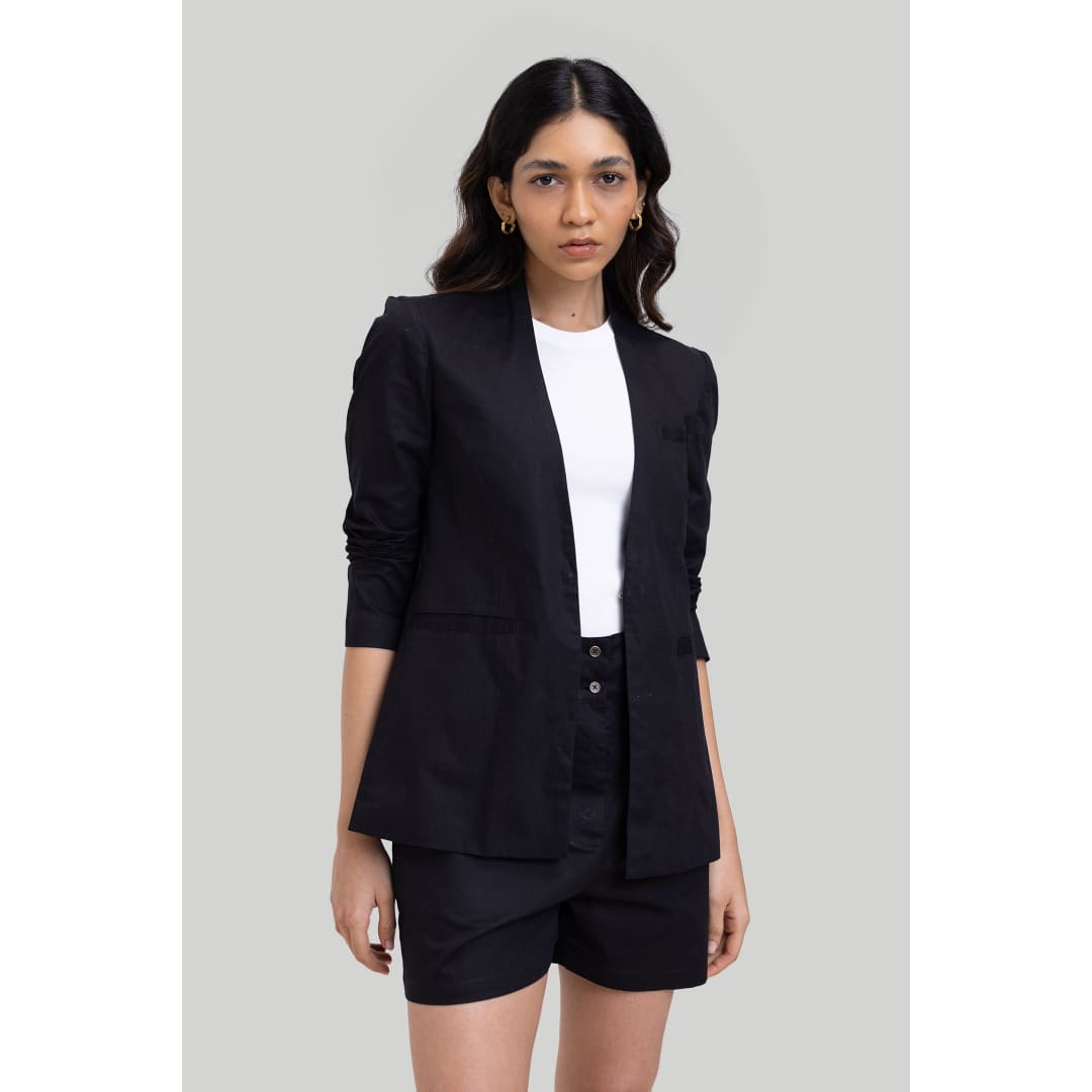 Summer Heat Blazer in Black | Reistor