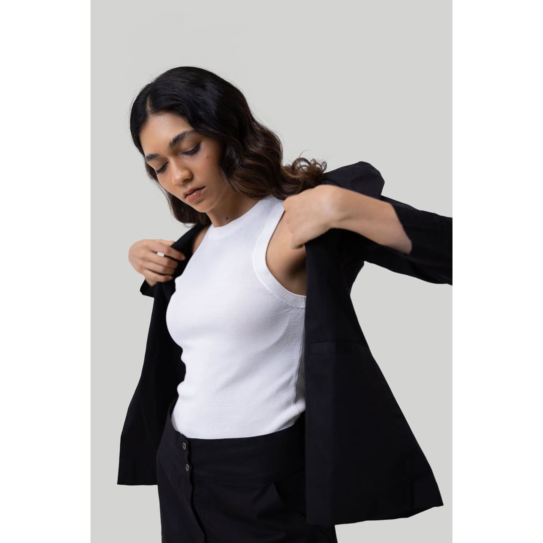 Summer Heat Blazer in Black | Reistor