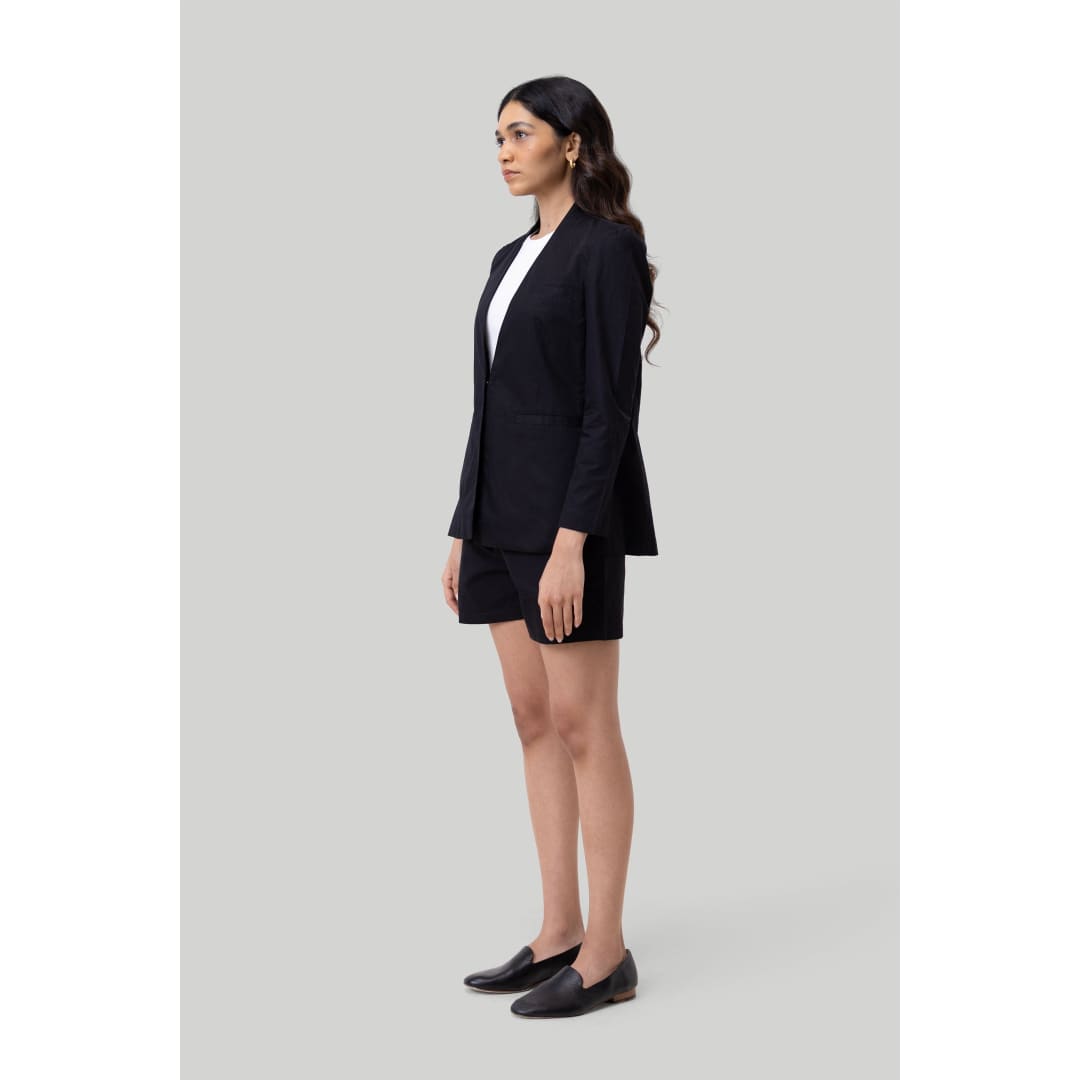 Summer Heat Blazer in Black | Reistor