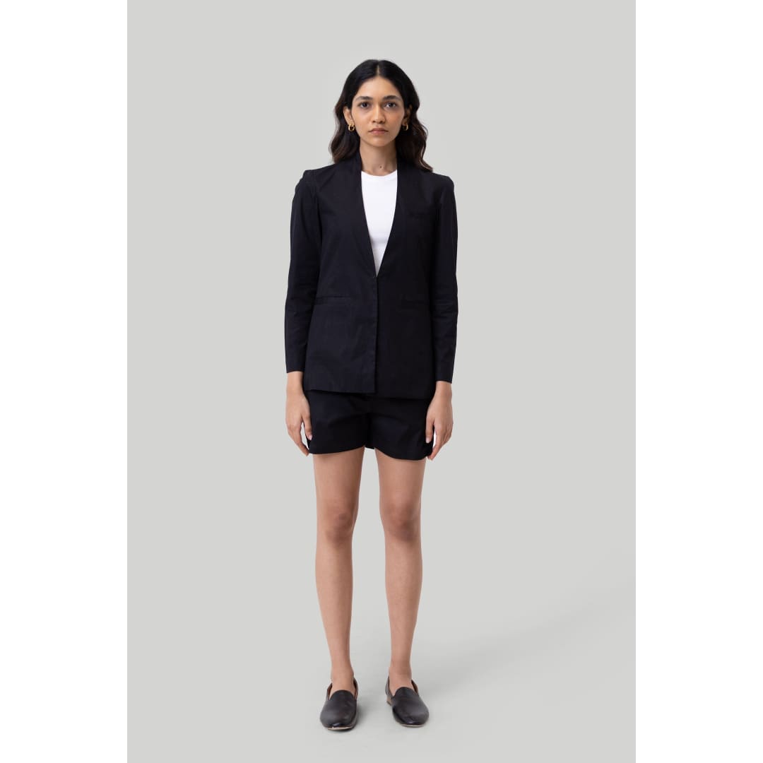 Summer Heat Blazer in Black | Reistor