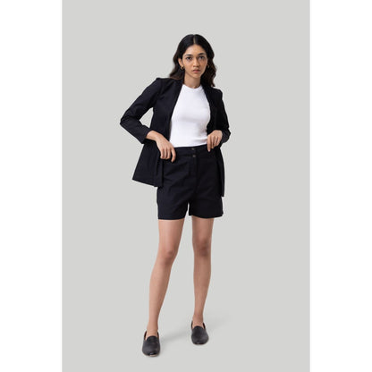 Summer Heat Blazer in Black | Reistor